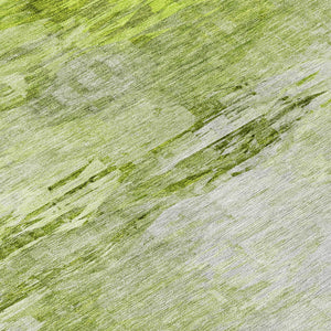 Homeroots 3' Abstract Artichoke Green And Lime Area Rug - Washable, Durable Design For Indoor & Outdoor Use 8' Round Polyester 577699