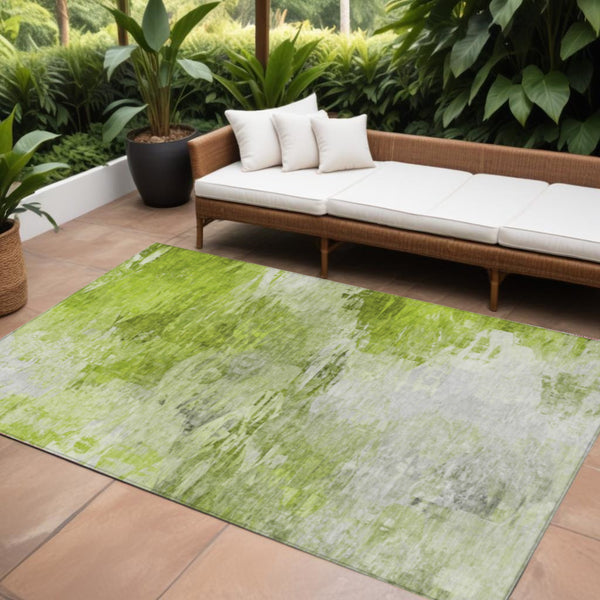 Homeroots 3' Abstract Artichoke Green And Lime Area Rug - Washable, Durable Design For Indoor & Outdoor Use 9' X 12' Polyester 577701