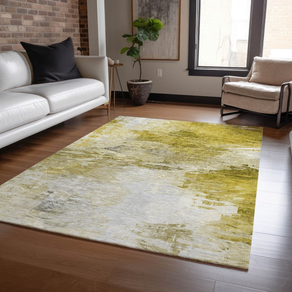 Homeroots 3' Abstract Artichoke Green And Lime Area Rug - Washable, Durable Design For Indoor & Outdoor Use 8' X 10' Polyester 577712