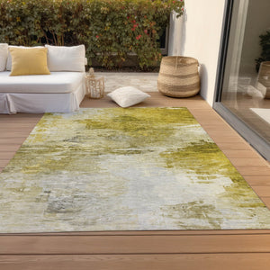 Homeroots 3' Abstract Artichoke Green And Lime Area Rug - Washable, Durable Design For Indoor & Outdoor Use 9' X 12' Polyester 577713