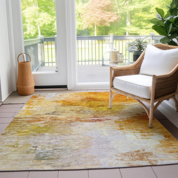 Homeroots 3' Abstract Artichoke Green And Lime Area Rug - Washable, Durable Design For Indoor & Outdoor Use 3' X 5' Polyester 577721