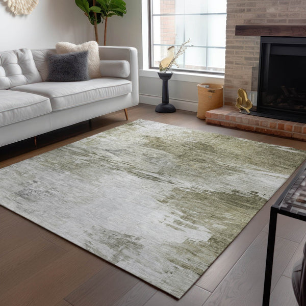 Homeroots 3' Abstract Artichoke Green And Lime Area Rug - Washable, Durable Design For Indoor & Outdoor Use 3' X 5' Polyester 577727
