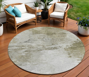 Homeroots 3' Abstract Artichoke Green And Lime Area Rug - Washable, Durable Design For Indoor & Outdoor Use 8' Round Polyester 577729