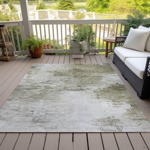 Homeroots 3' Abstract Artichoke Green And Lime Area Rug - Washable, Durable Design For Indoor & Outdoor Use 9' X 12' Polyester 577731