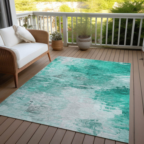 Homeroots 3' Abstract Artichoke Green And Lime Area Rug - Washable, Durable Design For Indoor & Outdoor Use 3' X 5' Polyester 577733