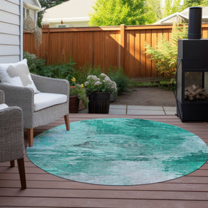 Homeroots 3' Abstract Artichoke Green And Lime Area Rug - Washable, Durable Design For Indoor & Outdoor Use 8' Round Polyester 577735