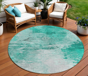 Homeroots 3' Abstract Artichoke Green And Lime Area Rug - Washable, Durable Design For Indoor & Outdoor Use 8' Round Polyester 577735
