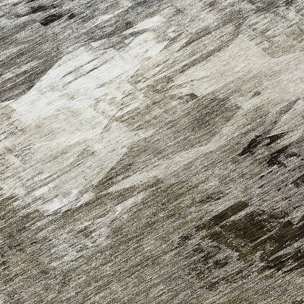 Homeroots 3' Beige Tan And Gray Abstract Washable Area Rug For Indoor And Outdoor Spaces, Durable & Stylish 8' Round Polyester 577759