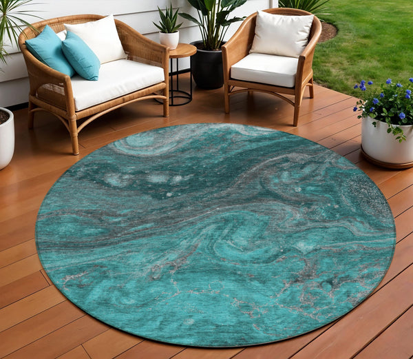 Homeroots 3' Denim Blue And Sky Blue Abstract Washable Area Rug – Perfect For Indoor And Outdoor Spaces! 8' Round Polyester 577843