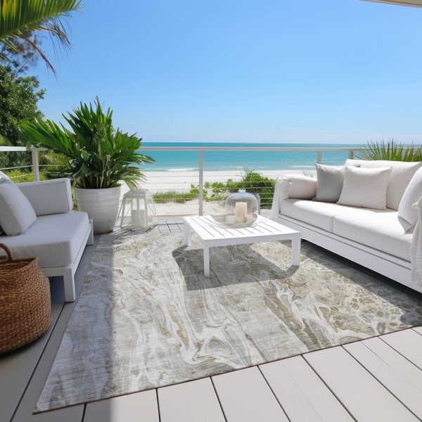 Homeroots 3' Denim Blue And Navy Abstract Washable Area Rug - Versatile Indoor Outdoor Décor For Any Space 5' X 8' Polyester 577945