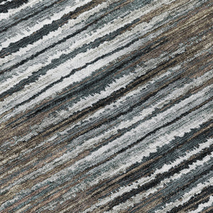 Homeroots 3' Beige Tan And Taupe Striped Washable Area Rug - Stylish Indoor Outdoor Décor For Any Space 8' Round Polyester 577988