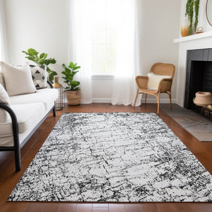 Homeroots 3' Stylish Black, White & Gray Abstract Washable Area Rug For Indoor & Outdoor Spaces 3' X 5' Polyester 578064