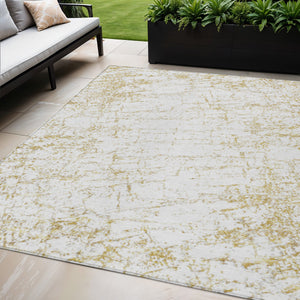 Homeroots 3' Stylish Black, White & Gray Abstract Washable Area Rug For Indoor & Outdoor Spaces 5' X 8' Polyester 578071