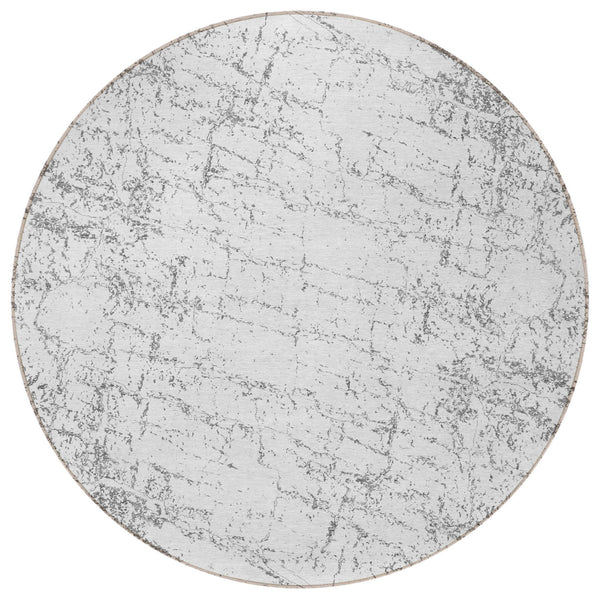Homeroots 3' Stylish Black, White & Gray Abstract Washable Area Rug For Indoor & Outdoor Spaces 8' Round Polyester 578078