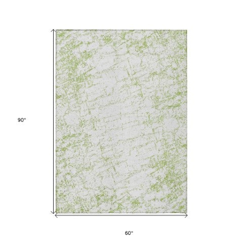 Homeroots 3' Stylish Black, White & Gray Abstract Washable Area Rug For Indoor & Outdoor Spaces 5' X 8' Polyester 578083