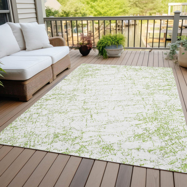 Homeroots 3' Stylish Black, White & Gray Abstract Washable Area Rug For Indoor & Outdoor Spaces 9' X 12' Polyester 578086