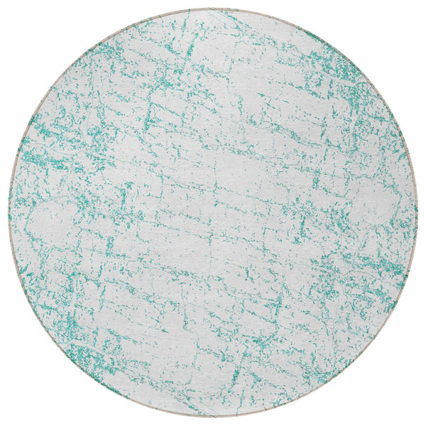 Homeroots 3' Stylish Black, White & Gray Abstract Washable Area Rug For Indoor & Outdoor Spaces 8' Round Polyester 578090