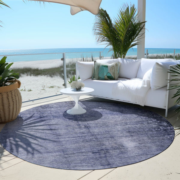 Homeroots 3' Navy Blue And Sky Blue Abstract Washable Area Rug – Perfect For Indoor Or Outdoor Spaces! 8' Round Polyester 578120