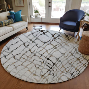 Homeroots 3' Stylish Silver Gray & Charcoal Abstract Washable Area Rug For Indoor & Outdoor Spaces 8' Round Polyester 578132