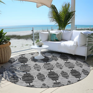 Homeroots 3' Stylish Navy Blue Moroccan Area Rug - Washable Indoor/Outdoor Design For High Traffic Spaces 8' Round Polyester 578150