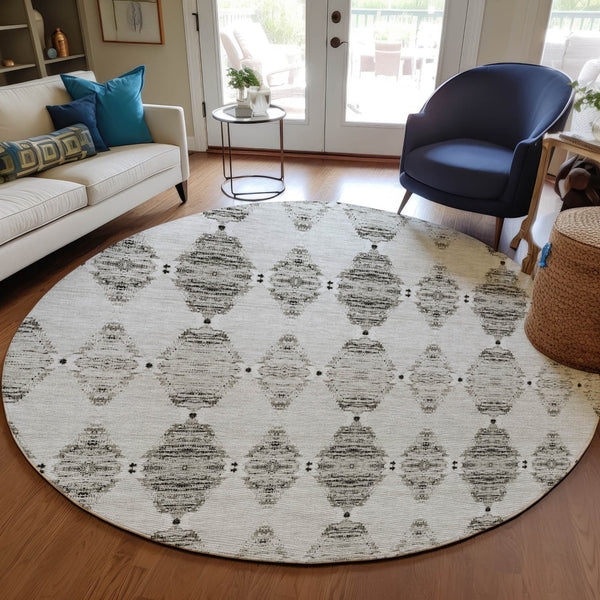 Homeroots 3' Stylish Navy Blue Moroccan Area Rug - Washable Indoor/Outdoor Design For High Traffic Spaces 8' Round Polyester 578162