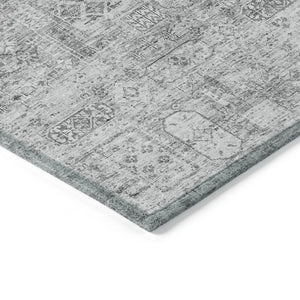 Homeroots 3' Charcoal And Silver Floral Area Rug - Washable, Indoor-outdoor, Stain Resistant, Durable Design 10' X 14' Polyester 578183