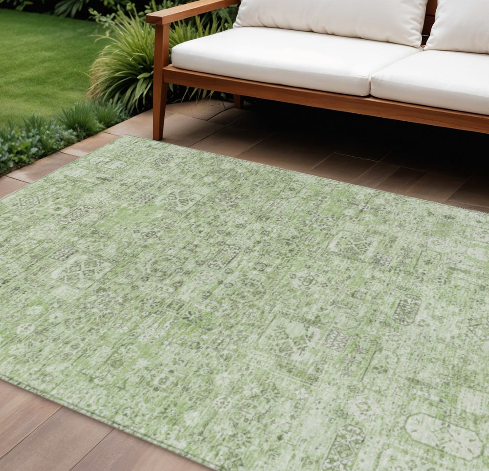 HomeRoots 9' Artichoke Green Floral Area Rug – Durable, Washable Design for Indoor & Outdoor Elegance 9' X 12' 578188