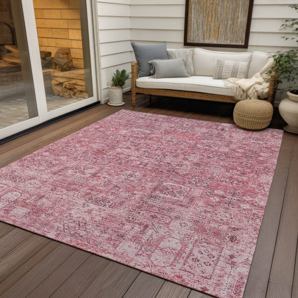 Homeroots 3' Charcoal And Silver Floral Area Rug - Washable, Indoor-outdoor, Stain Resistant, Durable Design 8' X 10' Polyester 578205