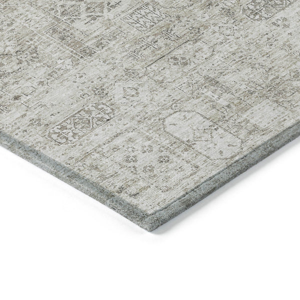 Homeroots 3' Charcoal And Silver Floral Area Rug - Washable, Indoor-outdoor, Stain Resistant, Durable Design 9' X 12' Polyester 578224