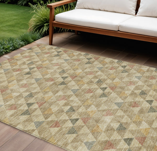 Homeroots 3' Beige Tan And Taupe Geometric Washable Area Rug For Indoor And Outdoor Spaces - Durable Design 8' X 10' Polyester 578241