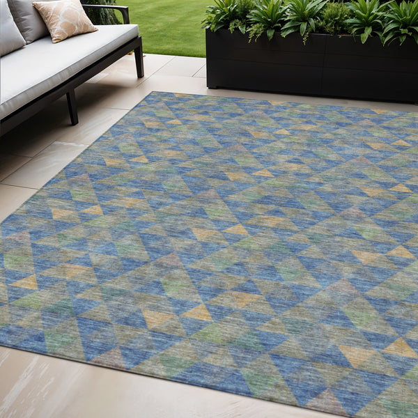 Homeroots 3' Beige Tan And Taupe Geometric Washable Area Rug For Indoor And Outdoor Spaces - Durable Design 5' X 8' Polyester 578245