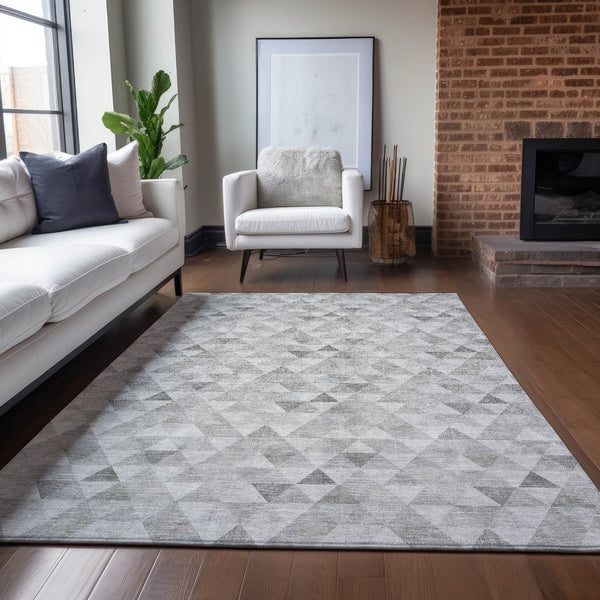 Homeroots 3' Beige Tan And Taupe Geometric Washable Area Rug For Indoor And Outdoor Spaces - Durable Design 5' X 8' Polyester 578251