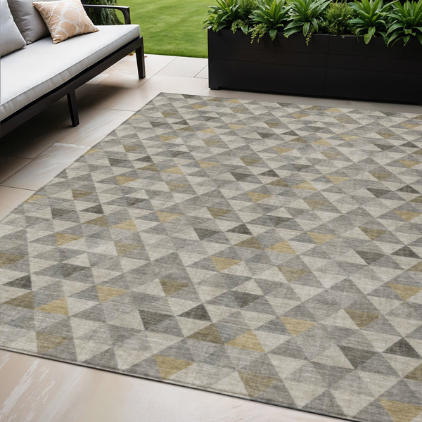 Homeroots 3' Beige Tan And Taupe Geometric Washable Area Rug For Indoor And Outdoor Spaces - Durable Design 5' X 8' Polyester 578257
