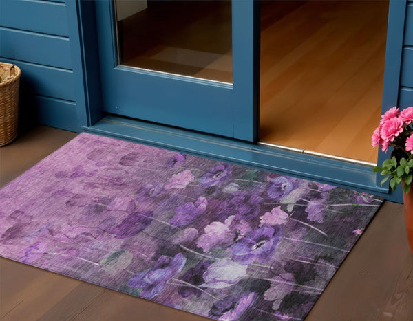 Homeroots 3' Beige Taupe Floral Washable Area Rug For Indoor And Outdoor Spaces - Stylish And Durable Design 3' X 5' Polyester 578274