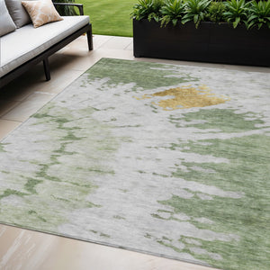 Homeroots 3' Artichoke Green Abstract Indoor Outdoor Area Rug – Stylish, Washable, And Stain Resistant Design 5' X 8' Polyester 578287