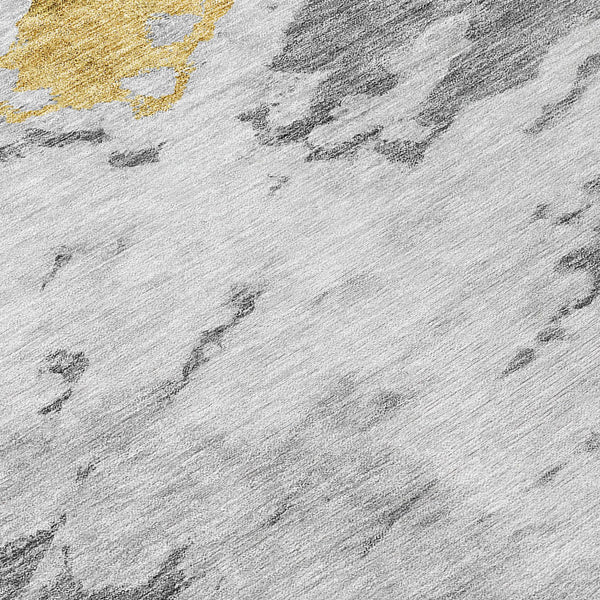 Homeroots 3' Artichoke Green Abstract Indoor Outdoor Area Rug – Stylish, Washable, And Stain Resistant Design 8' Round Polyester 578300