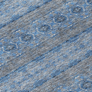 Homeroots 3' Inviting Gold Gray Silver Floral Medallion Washable Area Rug For Indoor Outdoor Spaces 8' Round Polyester 578336