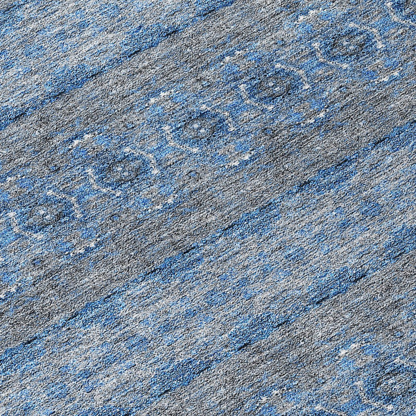 Homeroots 3' Inviting Gold Gray Silver Floral Medallion Washable Area Rug For Indoor Outdoor Spaces 8' Round Polyester 578336