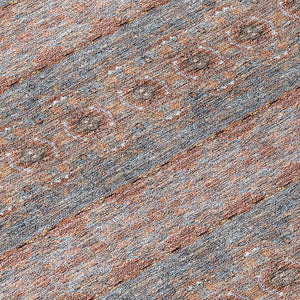 Homeroots 3' Inviting Gold Gray Silver Floral Medallion Washable Area Rug For Indoor Outdoor Spaces 8' Round Polyester 578342