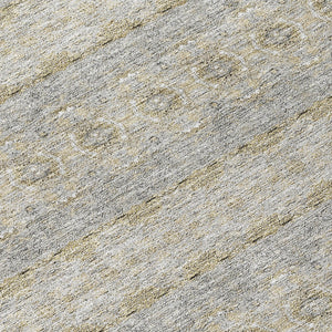 Homeroots 3' Inviting Gold Gray Silver Floral Medallion Washable Area Rug For Indoor Outdoor Spaces 8' Round Polyester 578354