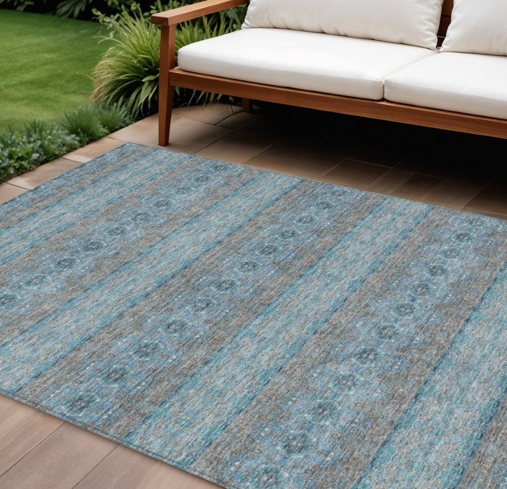 HomeRoots 9' Coastal-Inspired Teal Blue Floral Medallion Area Rug for Indoor & Outdoor Spaces, Washable & Durable 9' X 12' 578362