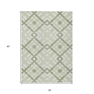 Homeroots 3' Artichoke Green Geometric Washable Area Rug - Perfect For Indoor And Outdoor Spaces, Durable Design 3' X 5' Polyester 578364