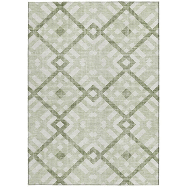 Homeroots 3' Artichoke Green Geometric Washable Area Rug - Perfect For Indoor And Outdoor Spaces, Durable Design 5' X 8' Polyester 578365
