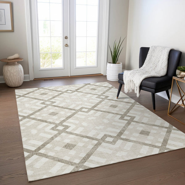 Homeroots 3' Artichoke Green Geometric Washable Area Rug - Perfect For Indoor And Outdoor Spaces, Durable Design 9' X 12' Polyester 578374