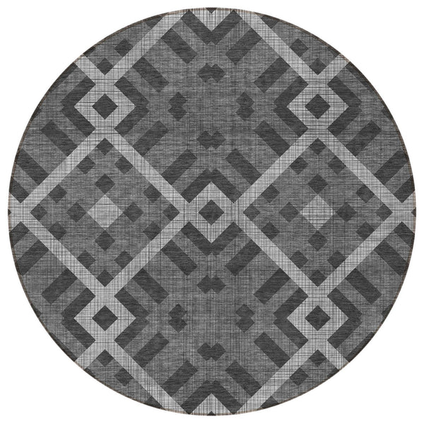 Homeroots 3' Artichoke Green Geometric Washable Area Rug - Perfect For Indoor And Outdoor Spaces, Durable Design 8' Round Polyester 578378