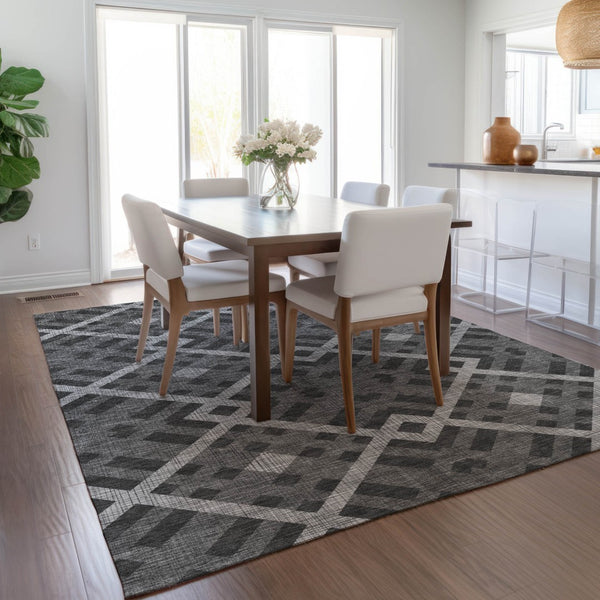 Homeroots 3' Artichoke Green Geometric Washable Area Rug - Perfect For Indoor And Outdoor Spaces, Durable Design 8' X 10' Polyester 578379