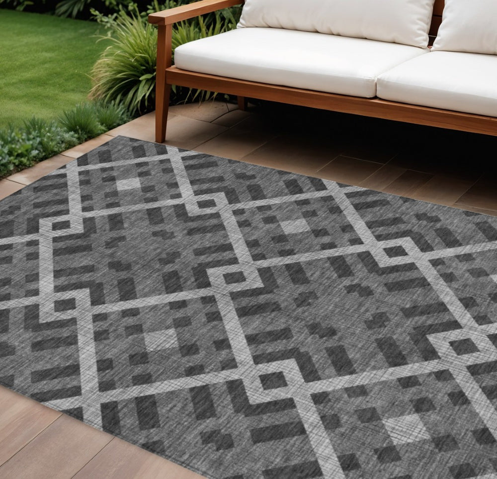 HomeRoots 9' Charcoal Gray and Silver Geometric Area Rug - Durable, Washable Design for Indoor and Outdoor Elegance 9' X 12' 578380