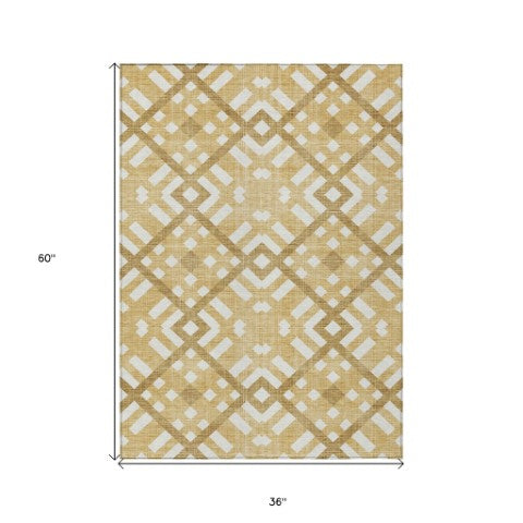 Homeroots 3' Artichoke Green Geometric Washable Area Rug - Perfect For Indoor And Outdoor Spaces, Durable Design 3' X 5' Polyester 578382