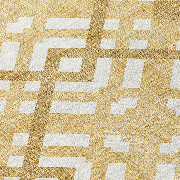 Homeroots 3' Artichoke Green Geometric Washable Area Rug - Perfect For Indoor And Outdoor Spaces, Durable Design 5' X 8' Polyester 578383