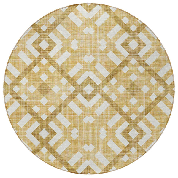 Homeroots 3' Artichoke Green Geometric Washable Area Rug - Perfect For Indoor And Outdoor Spaces, Durable Design 8' Round Polyester 578384